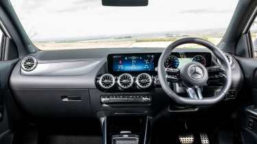Mercedes GLA - dashboard