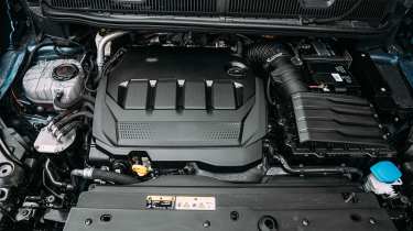 Volkswagen Caddy Cargo - engine bay