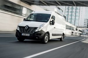 Renault Master Z.E - front tracking