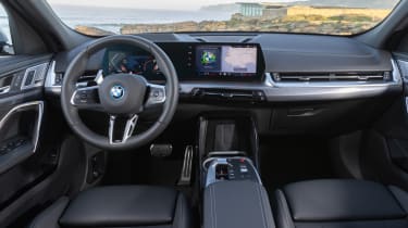 BMW iX2 - dash