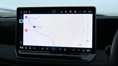 Volkswagen Tiguan - infotainment screen