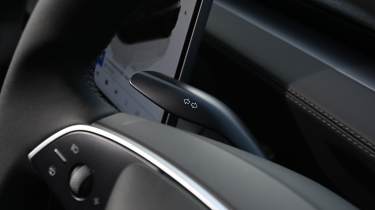 Tesla Model Y - indicator stalk