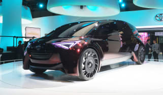 Toyota Fine-Comfort Ride concept - Tokyo front