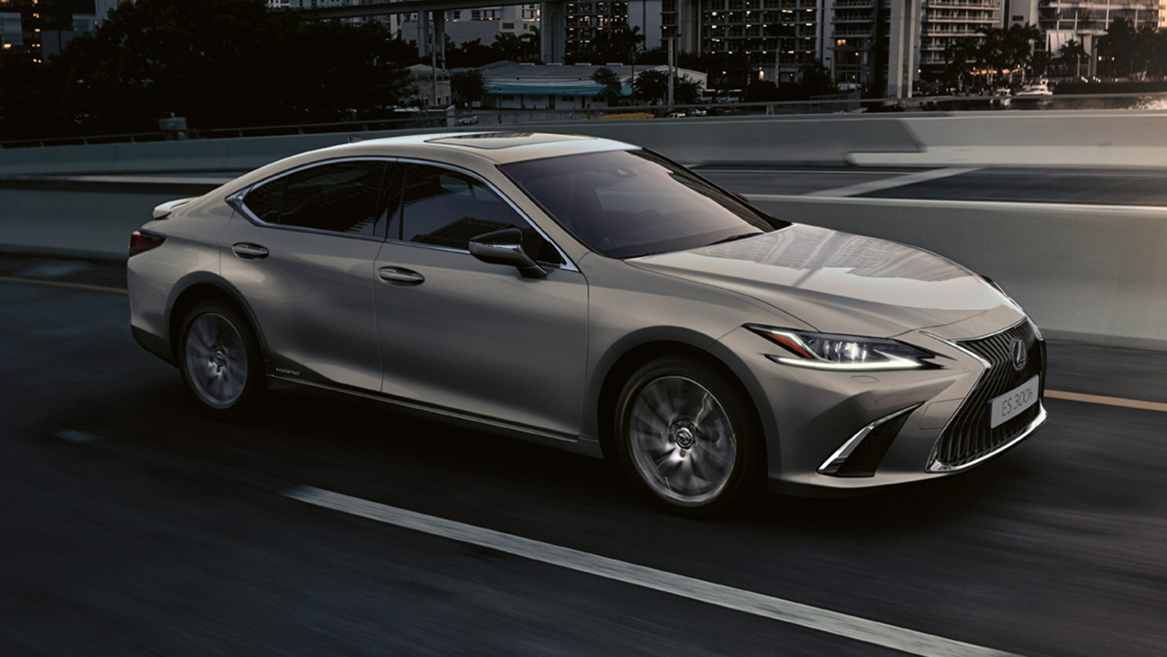 New Lexus ES 300h Premium trim introduced | Auto Express