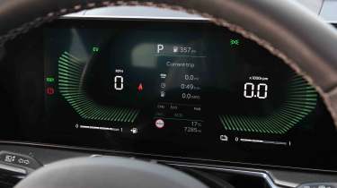 Kia Sorento - digital instrument cluster