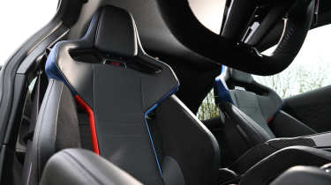 BMW M2 CS - seats