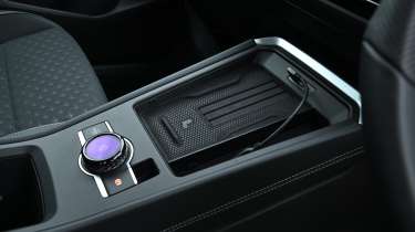 New Volkswagen T-Roc 2026 - centre console