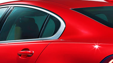 Jaguar XF exclusive image - side detail