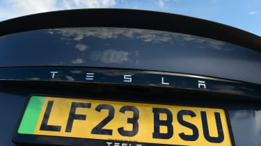 Tesla Model S - bootlid