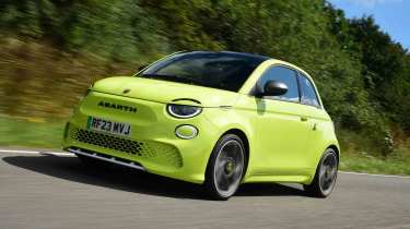 Abarth 500e - front tracking, alt