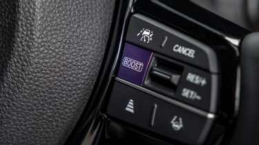 Honda Super-N - steering wheel controls
