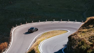 Porsche Cayman GT4 RS - cornering