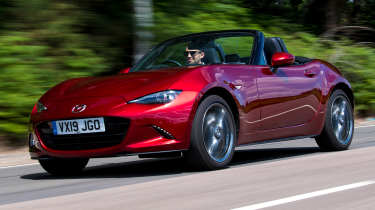 Car Hunter - Mazda MX-5 front 3/4