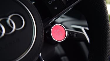 Audi R8 V10 - start button