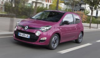 Renault Twingo front tracking