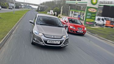 Honda Insight vs. Leon Ecomotive