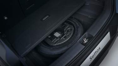 Kia Seltos - spare wheel