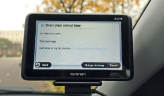 TomTom Go Live 1005 World sat-nav