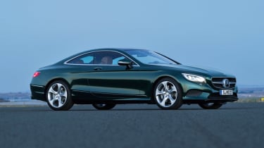 Mercedes S-Class Coupe side 