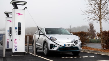 Kia e-Niro - charging