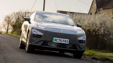 Changan Deepal S05 - front action