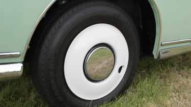Used Nissan Figaro - wheel