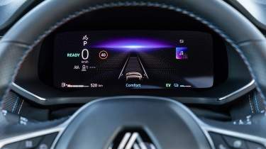 Renault Captur facelift UK - dials