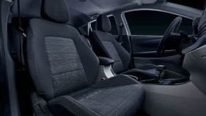 Hyundai Bayon - front seats