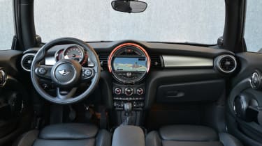 MINI Cooper 2014 interior