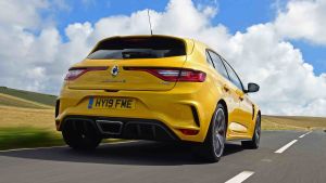 Renault%20Megane%20R.S.%20Trophy%20rear%20tracking.jpg