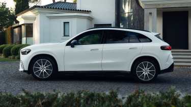 Mercedes GLC 250 Electric - side profile