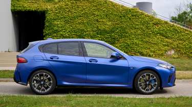 BMW 1 Series 2024 facelift - side static