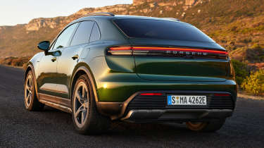 Porsche Macan 4S - rear static