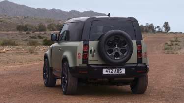 Land Rover Defender 90 - rear