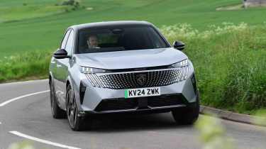 Peugeot E-3008 - front cornering, alternative