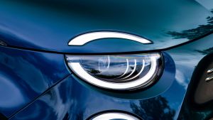 Fiat 500 - front light detail