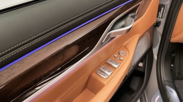 BMW 7 Series facelift - door detail