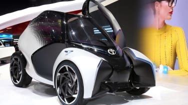 Toyota i-Tril concept Geneva - side/front