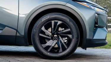 Toyota CH-R+ - wheel