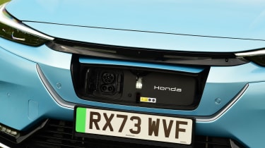 Honda eNy1 - charging port