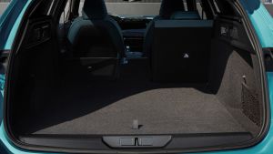 Peugeot 308 SW - boot