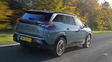 Peugeot E-5008 - rear 3/4