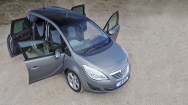 New Meriva vs. rivals