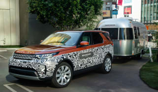 Land Rover Discovery - Advanced Trailer Assist 1