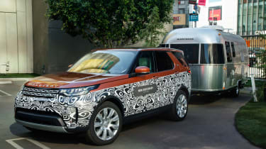 Land Rover Discovery - Advanced Trailer Assist 1