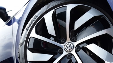 Volkswagen Arteon review - wheel