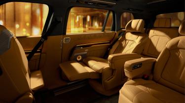 Zeekr 9X - rear seats