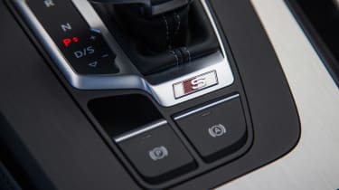 Audi SQ5 - S badge