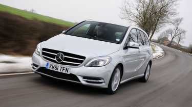 Used Mercedes B-Class - front tracking 