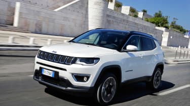 2017 Jeep Compass - front angle motion